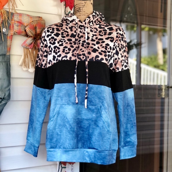 🍃LAST 1 Md💕NWT Colorblock Leopard Print Hoodie💕 - Picture 2 of 16